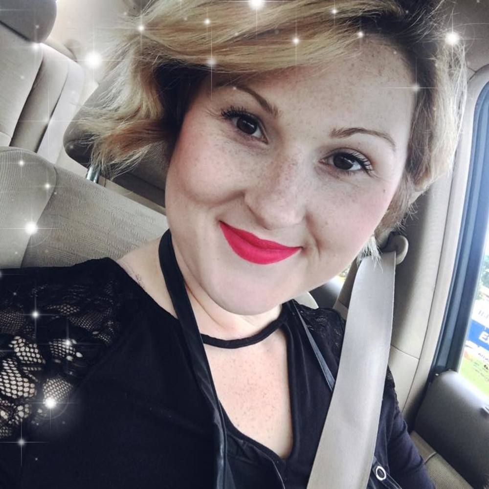 Meet your Posher, Lauren